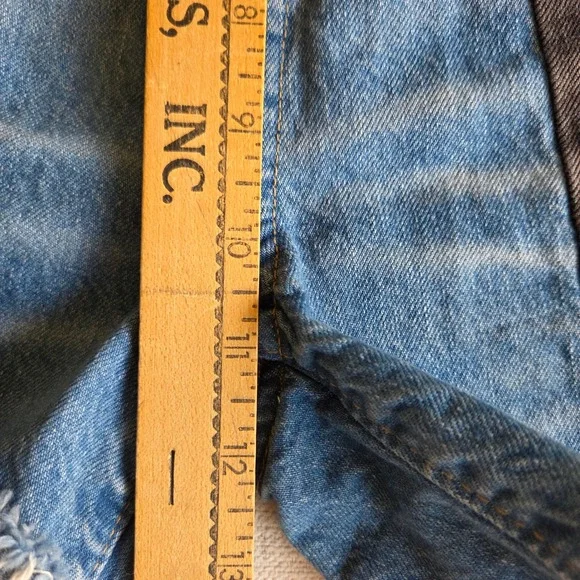 BDG Urban Outfitters Distressed Colorblock Denim Shorts Size 26  Organic Cotton - Picture 6 of 12